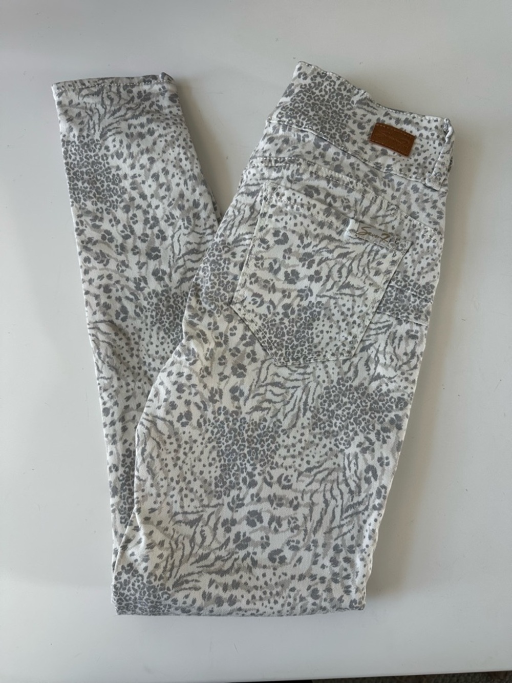 Women's Animal Print Grey Skinny Jeans high rise curvy